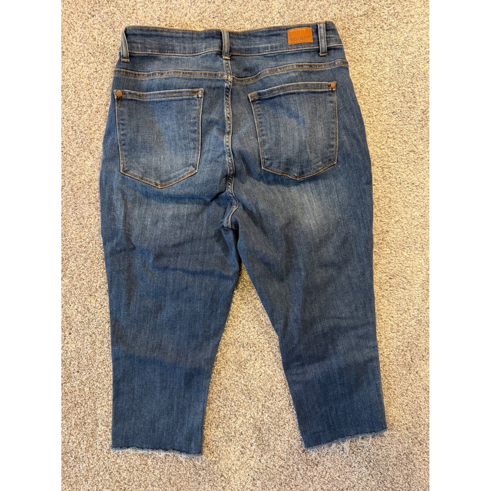 Judy Blue Capri Jeans Womens 14W Blue Skinny Fit Raw Hem JB82247DK-PL Stretch - Picture 2 of 10